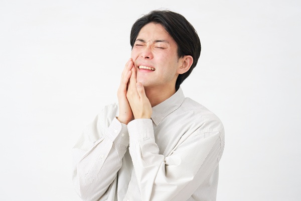 When To Visit An Emergency Dentist For Soft Tissue Injuries In The Mouth